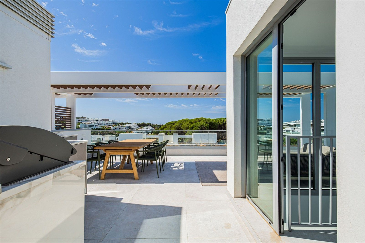 3 Bed Apartment for sale in Santa Clara Costa Del Sol, Málaga, Spain