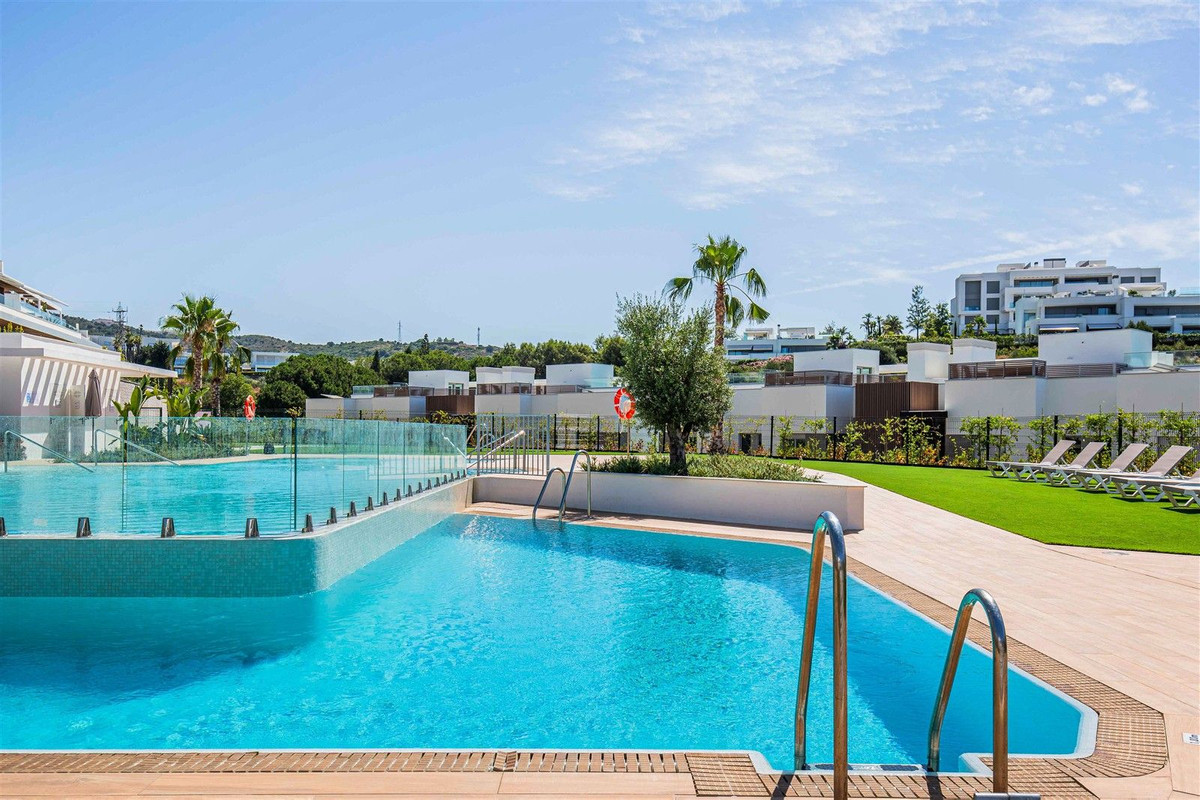 3 Bed Apartment for sale in Santa Clara Costa Del Sol, Málaga, Spain