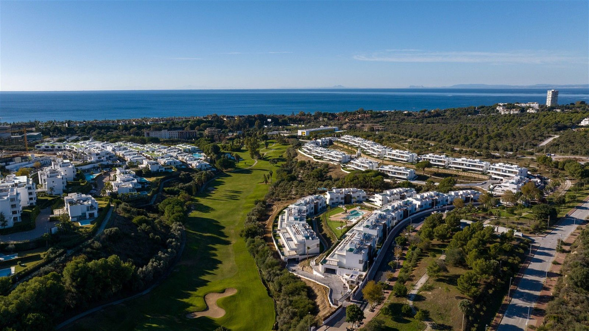 3 Bed Apartment for sale in Santa Clara Costa Del Sol, Málaga, Spain