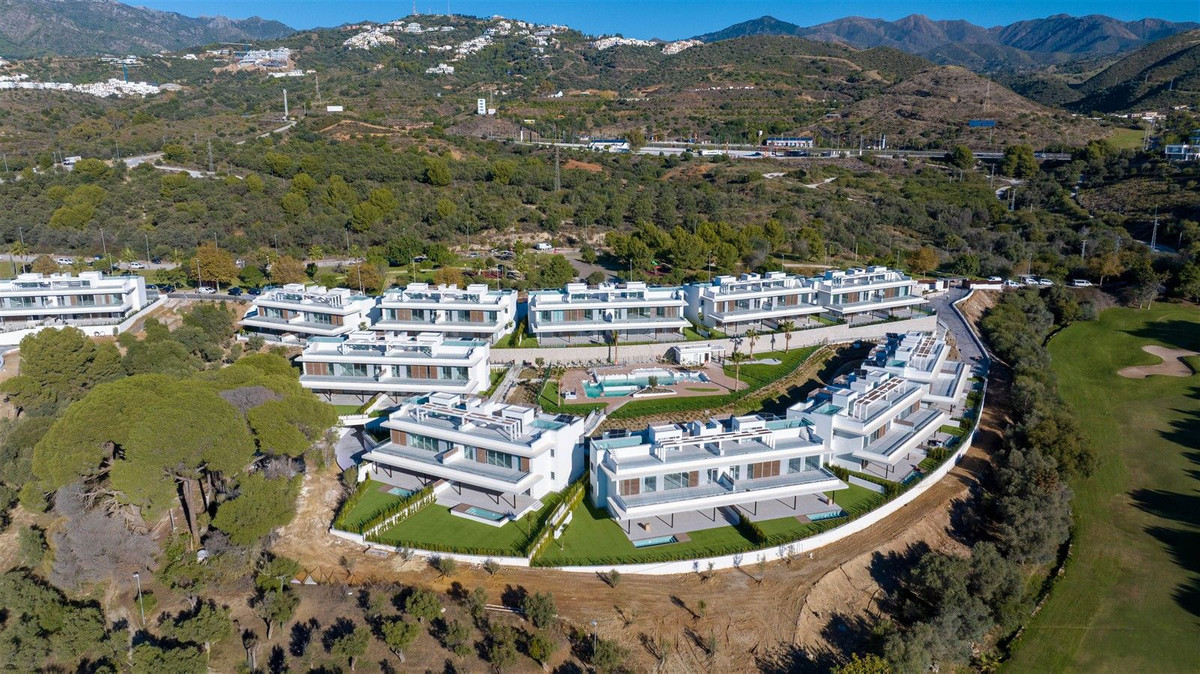 3 Bed Apartment for sale in Santa Clara Costa Del Sol, Málaga, Spain