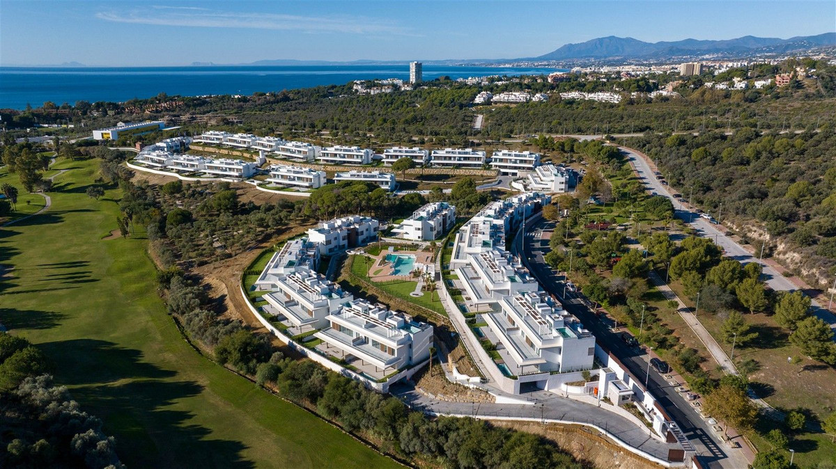 3 Bed Apartment for sale in Santa Clara Costa Del Sol, Málaga, Spain