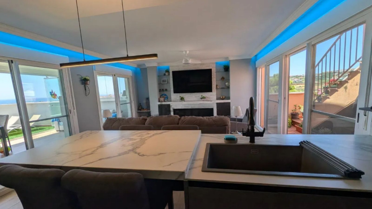 2 Bed Apartment for sale in Casares Costa Del Sol, Málaga, Spain