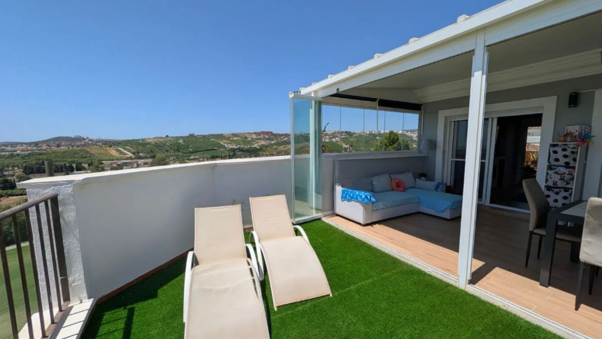 2 Bed Apartment for sale in Casares Costa Del Sol, Málaga, Spain