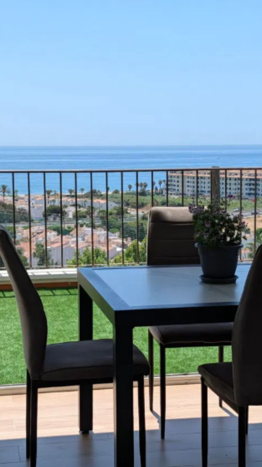 2 Bed Apartment for sale in Casares Costa Del Sol, Málaga, Spain