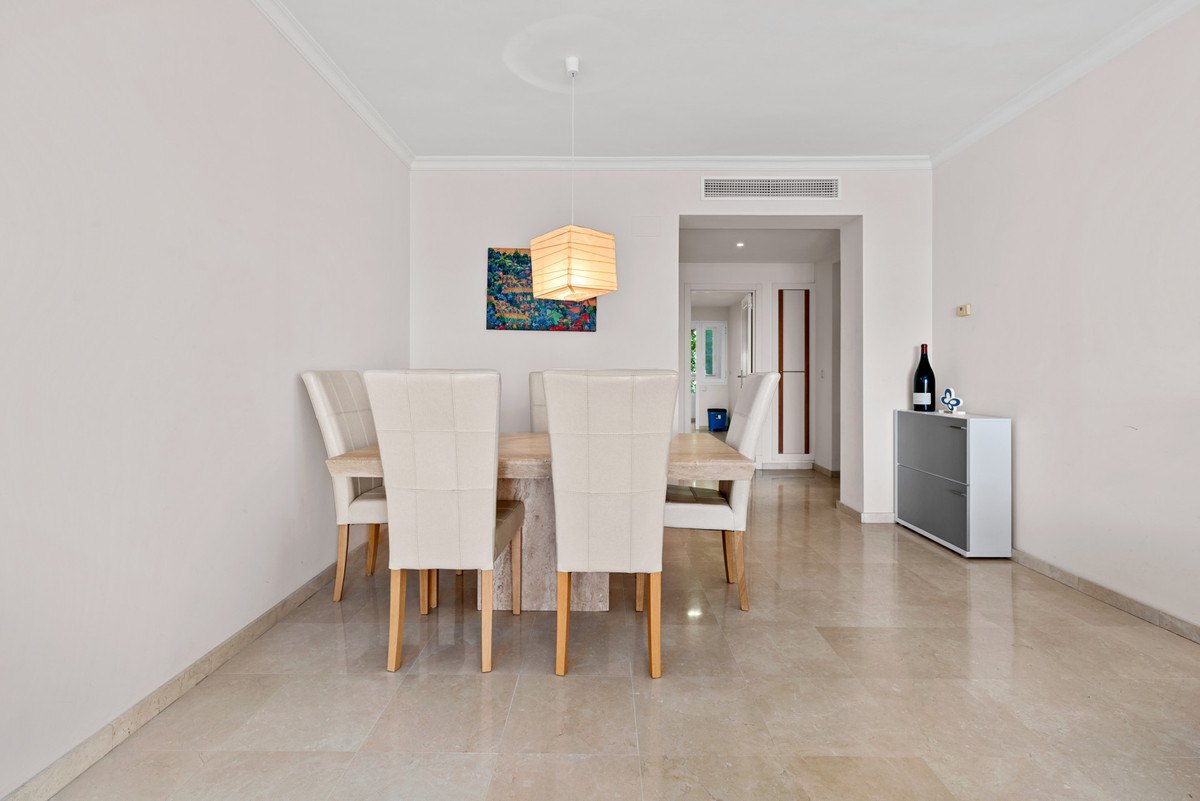 2 Bed Apartment for sale in Benahavís Costa Del Sol, Málaga, Spain