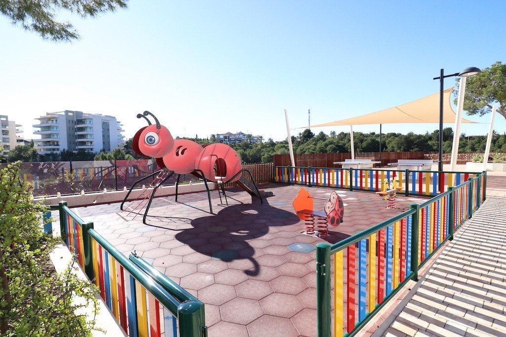 3 Bed Apartment for sale in Villamartin Costa Blanca, Alicante, Spain