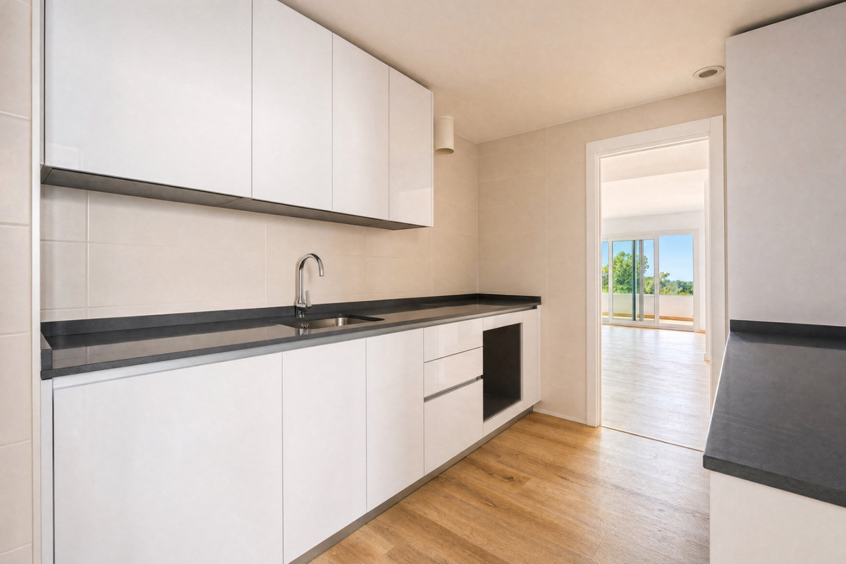 3 Bed Apartment for sale in Nueva Andalucía Costa Del Sol, Málaga, Spain