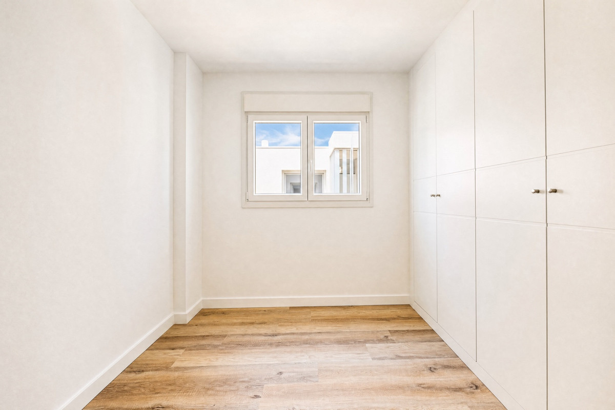 3 Bed Apartment for sale in Nueva Andalucía Costa Del Sol, Málaga, Spain