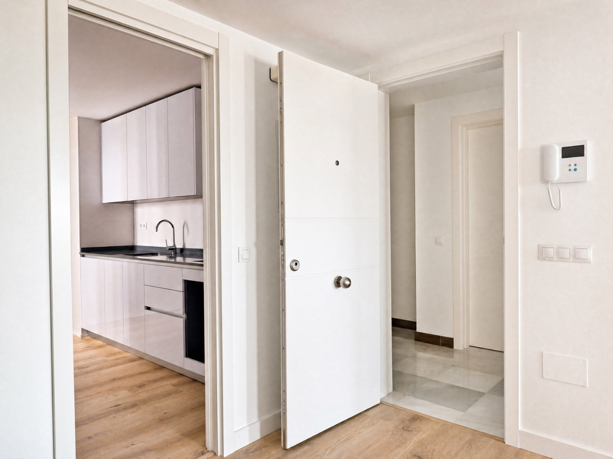 3 Bed Apartment for sale in Nueva Andalucía Costa Del Sol, Málaga, Spain