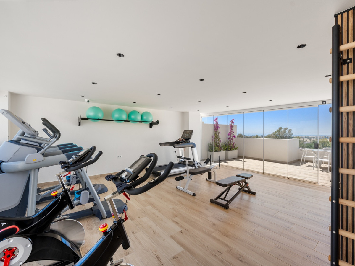 3 Bed Apartment for sale in Nueva Andalucía Costa Del Sol, Málaga, Spain