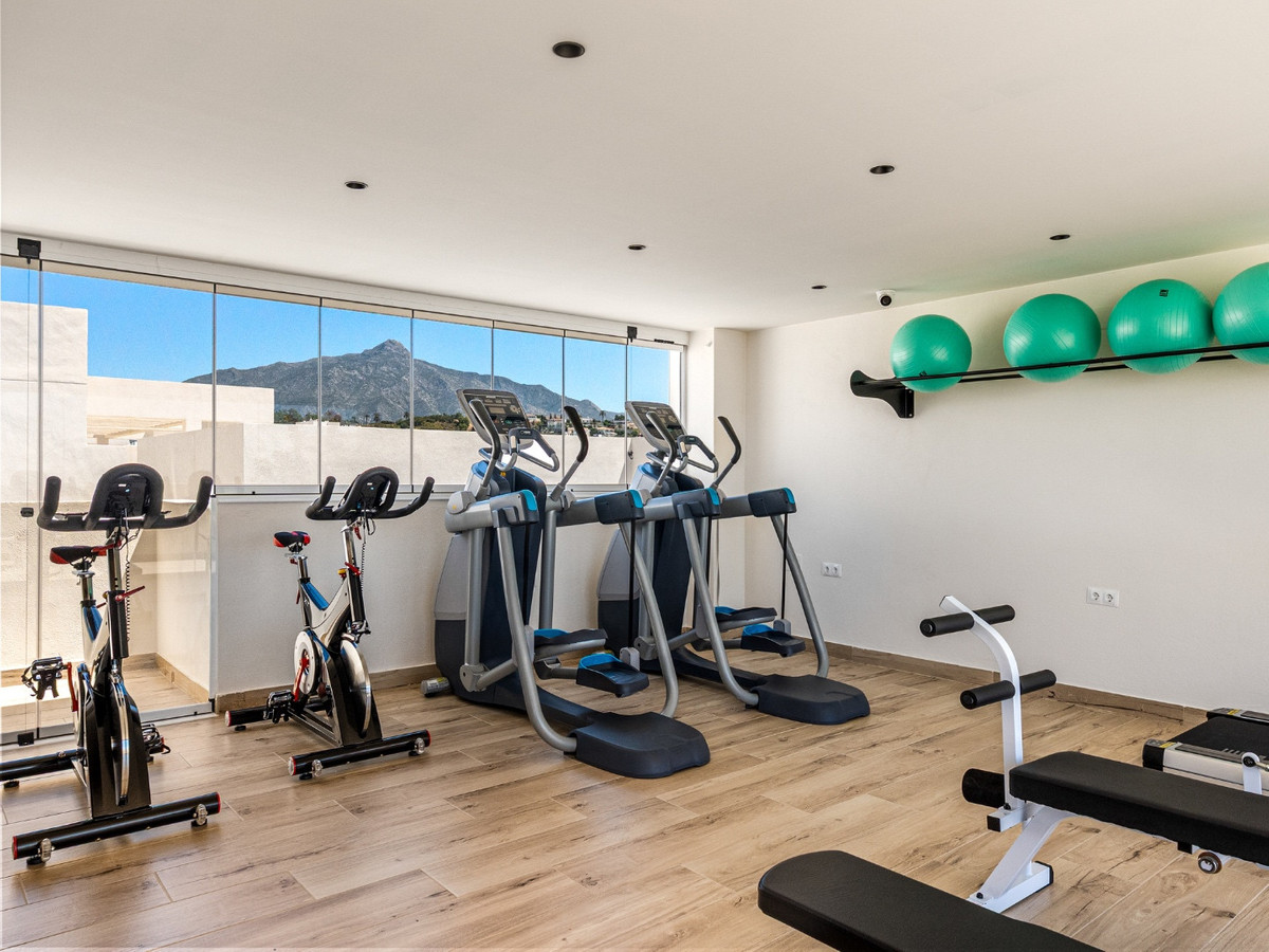 3 Bed Apartment for sale in Nueva Andalucía Costa Del Sol, Málaga, Spain