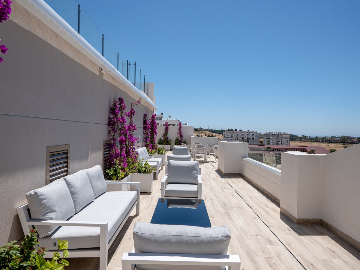 3 Bed Apartment for sale in Nueva Andalucía Costa Del Sol, Málaga, Spain