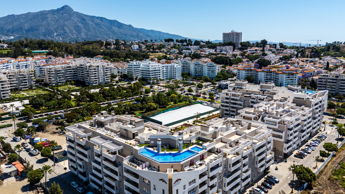 3 Bed Apartment for sale in Nueva Andalucía Costa Del Sol, Málaga, Spain