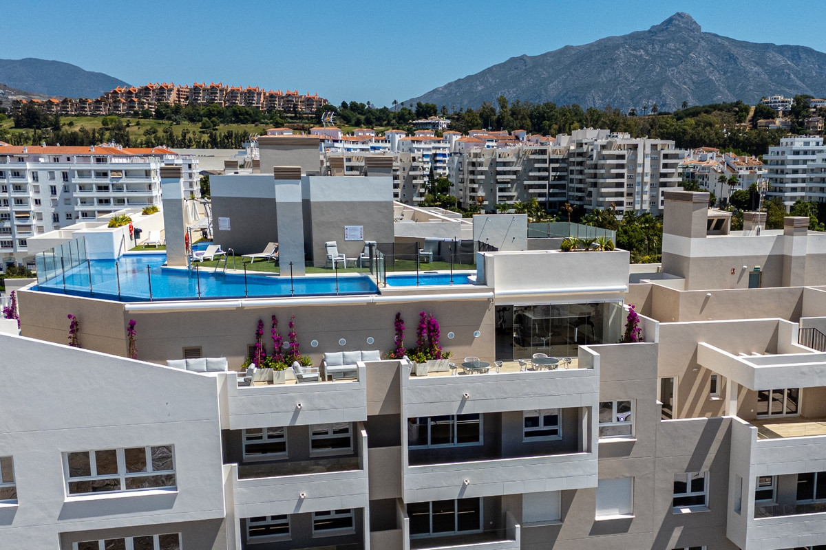 3 Bed Apartment for sale in Nueva Andalucía Costa Del Sol, Málaga, Spain
