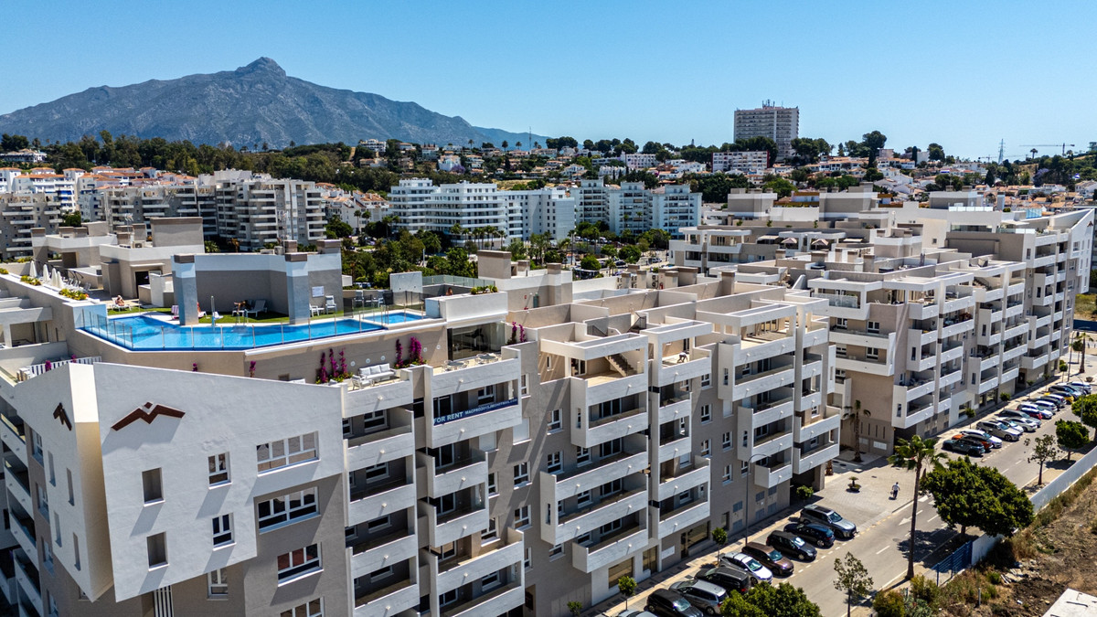 3 Bed Apartment for sale in Nueva Andalucía Costa Del Sol, Málaga, Spain