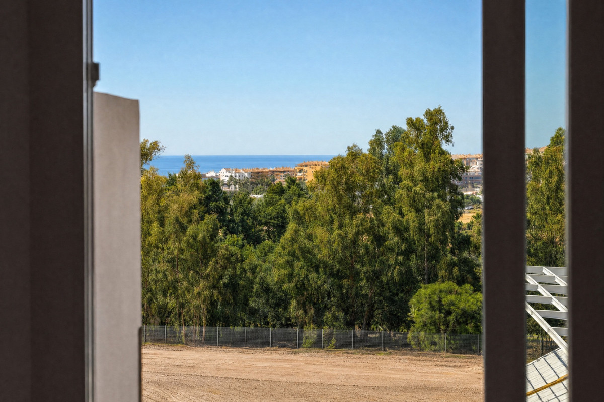 3 Bed Apartment for sale in Nueva Andalucía Costa Del Sol, Málaga, Spain