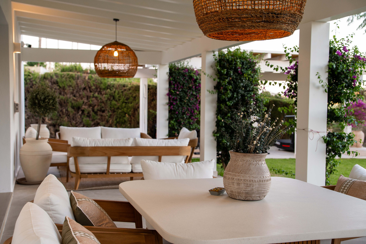 4 Bed Townhouse for sale in El Paraiso Costa Del Sol, Málaga, Spain