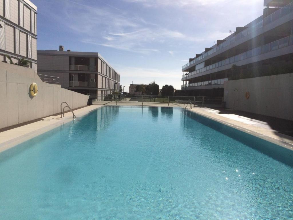 2 Bed Apartment for sale in Manilva Costa Del Sol, Málaga, Spain