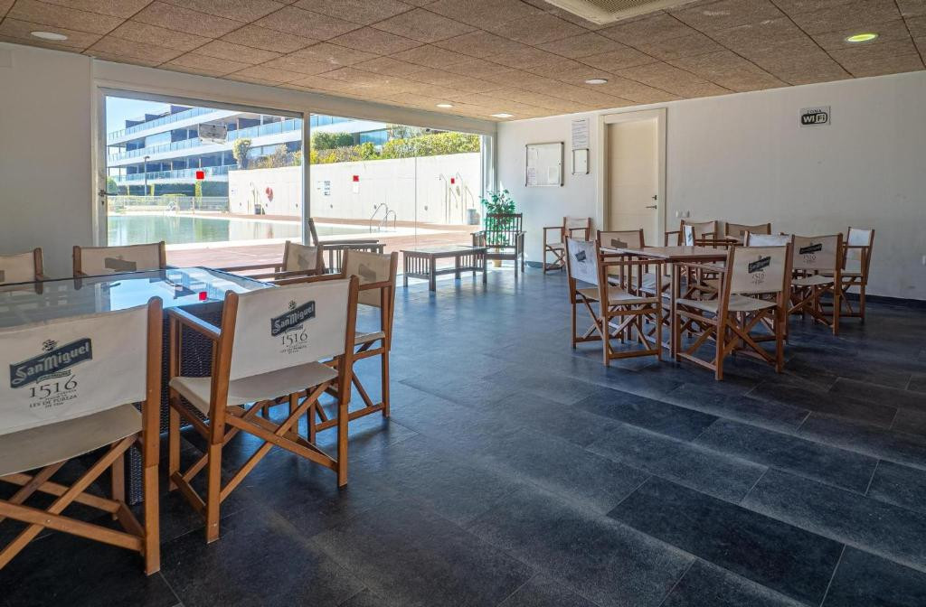 2 Bed Apartment for sale in Manilva Costa Del Sol, Málaga, Spain