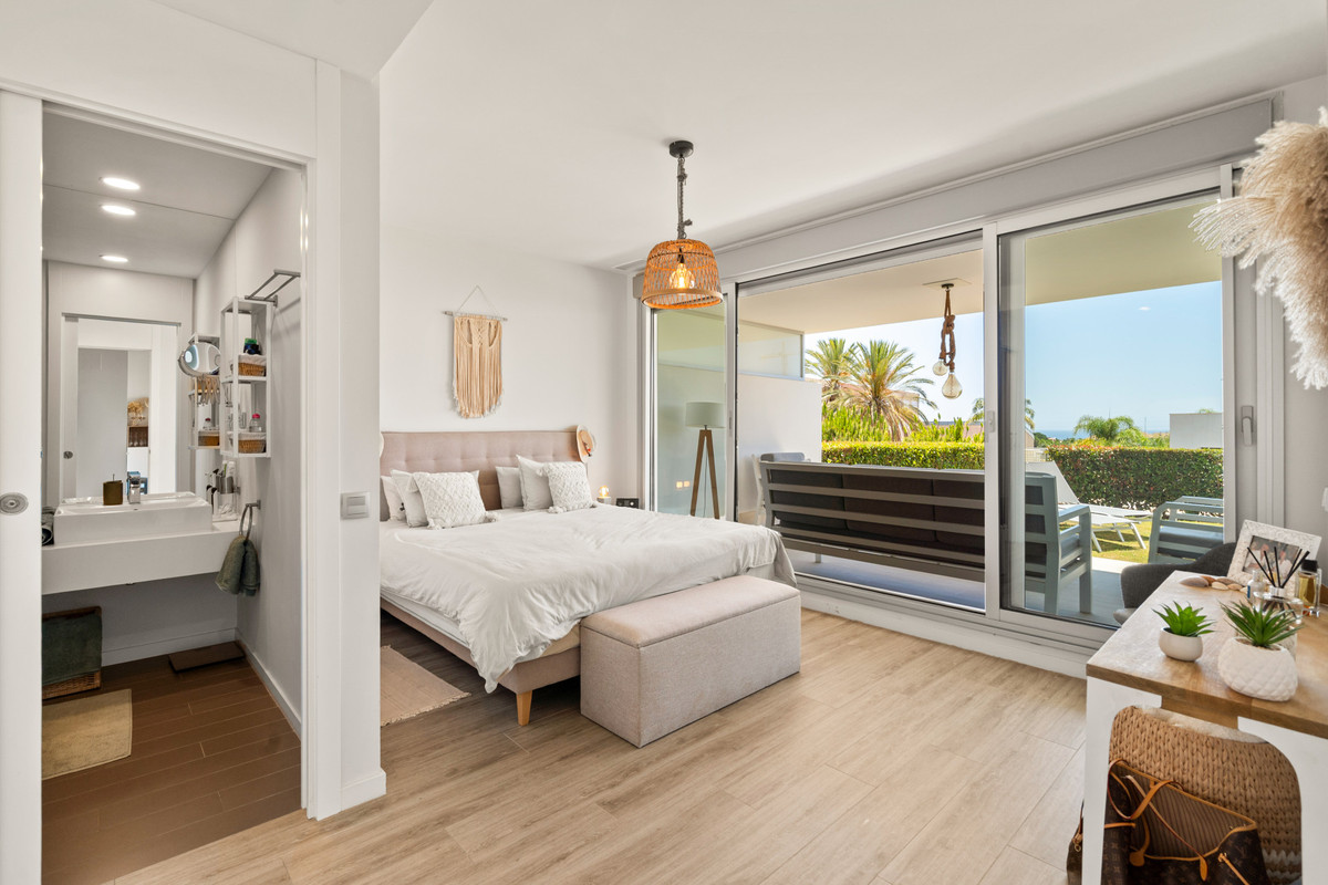 3 Bed Apartment for sale in Cancelada Costa Del Sol, Málaga, Spain