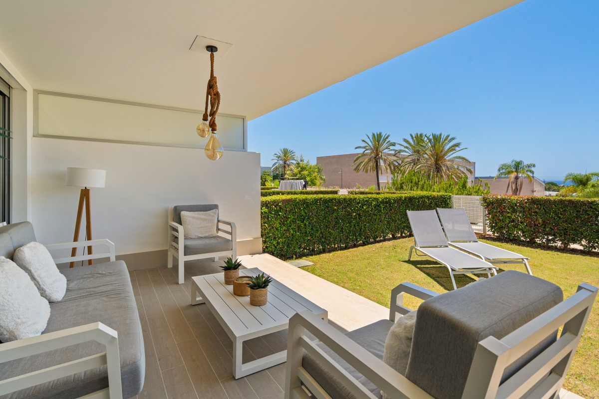3 Bed Apartment for sale in Cancelada Costa Del Sol, Málaga, Spain