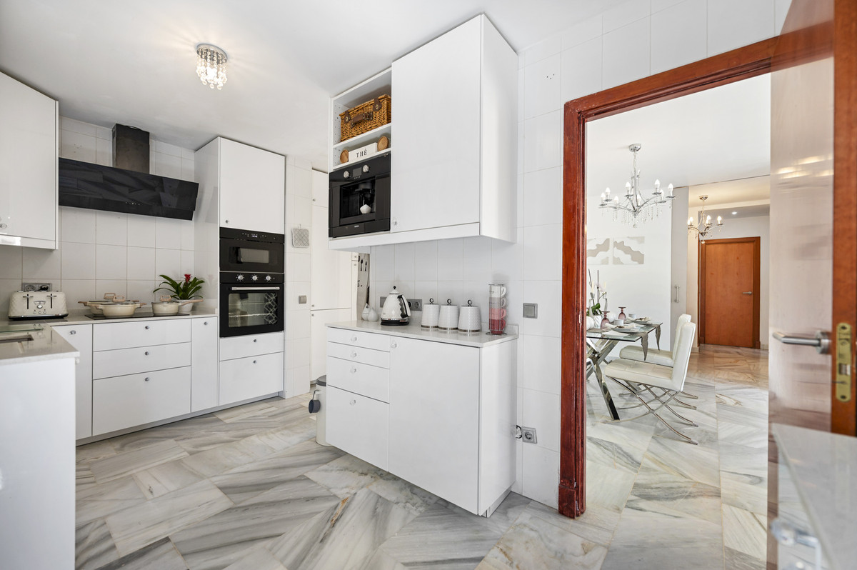 Se vende Villa - Chalet de 3 dormitorios en Costa Del Sol, Málaga, España