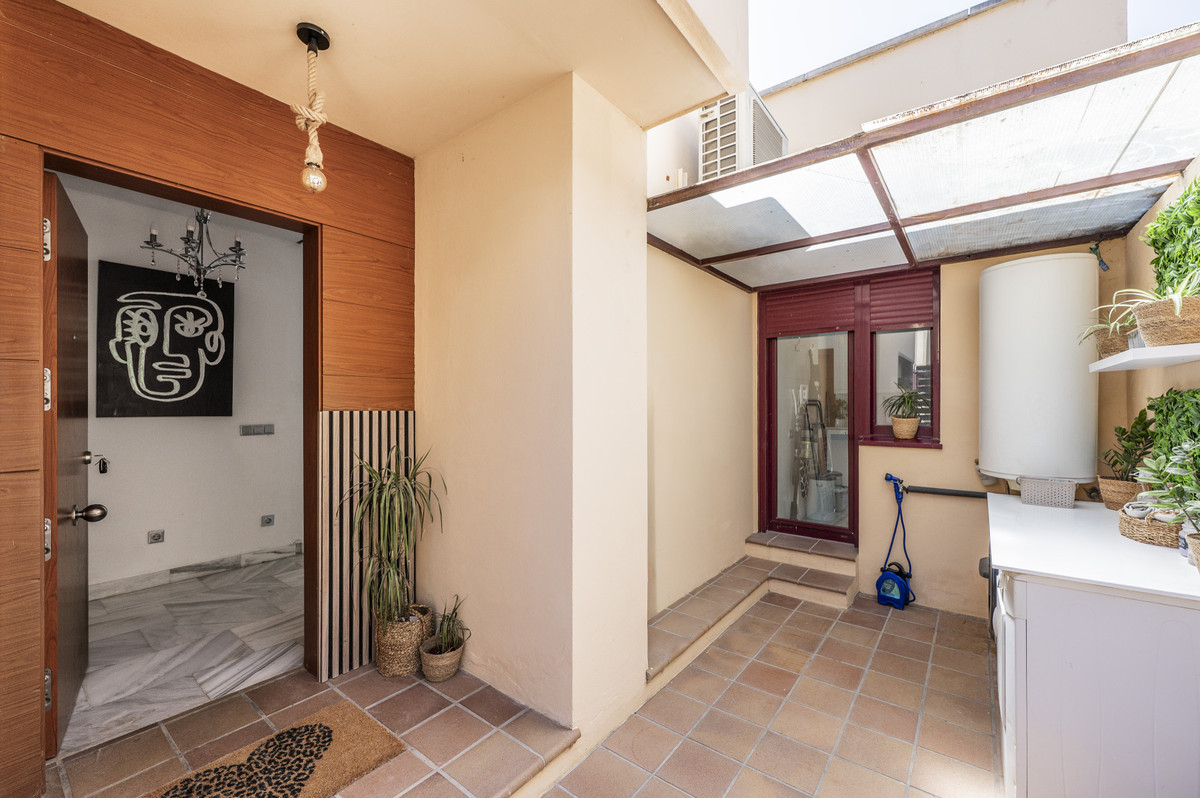 Se vende Villa - Chalet de 3 dormitorios en Costa Del Sol, Málaga, España