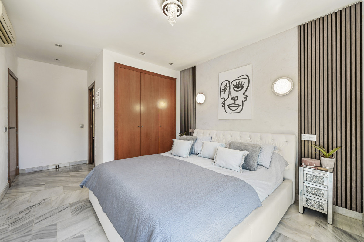 Se vende Villa - Chalet de 3 dormitorios en Costa Del Sol, Málaga, España