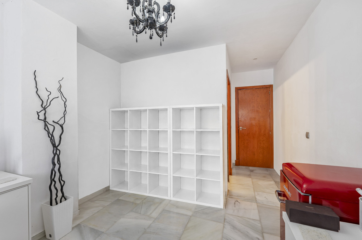 Se vende Villa - Chalet de 3 dormitorios en Costa Del Sol, Málaga, España