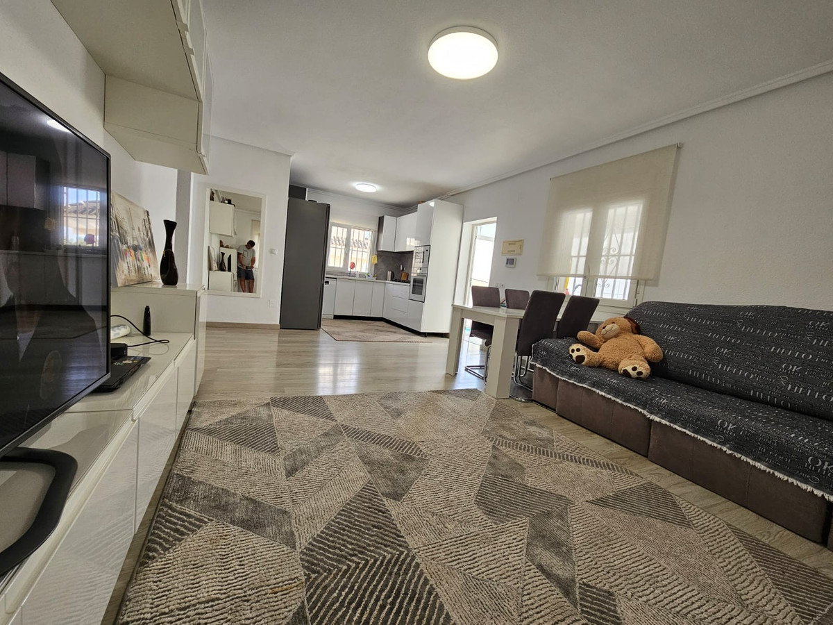 Se vende Villa - Chalet de 4 dormitorios en Costa Blanca, Alicante, España