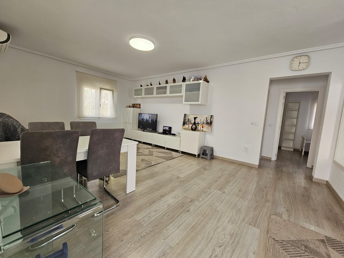 Se vende Villa - Chalet de 4 dormitorios en Costa Blanca, Alicante, España