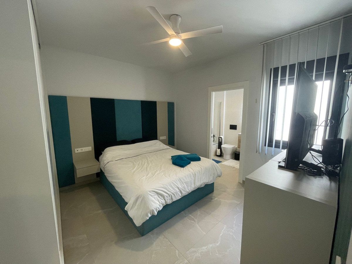 3 Bed Apartment for sale in Playa Del Cura Costa Blanca, Alicante, Spain