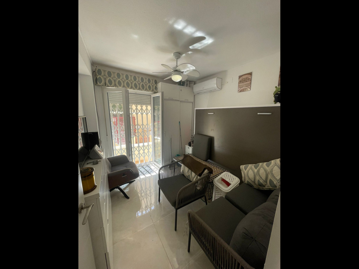 1 Bed Townhouse for sale in Guardamar Del Segura Costa Blanca, Alicante, Spain