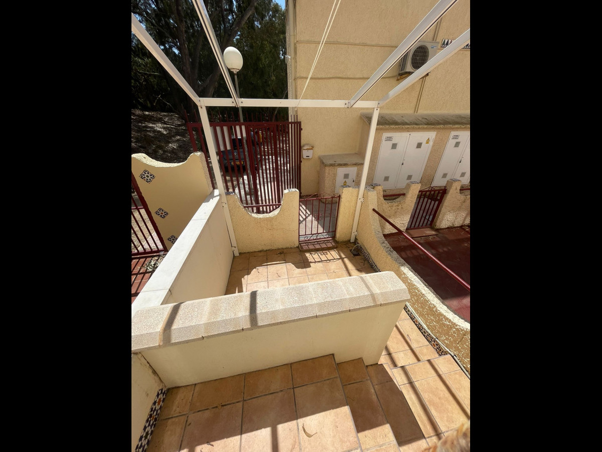 1 Bed Townhouse for sale in Guardamar Del Segura Costa Blanca, Alicante, Spain