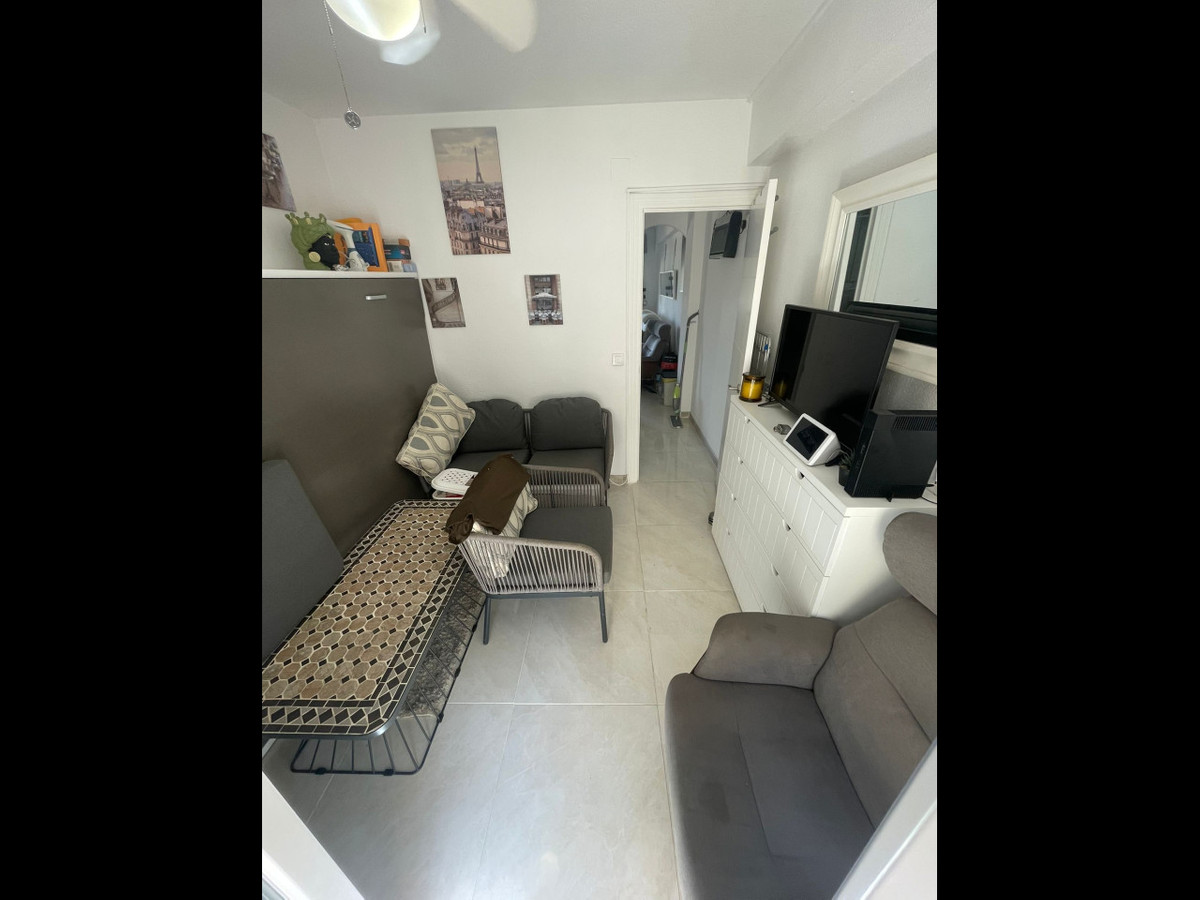 1 Bed Townhouse for sale in Guardamar Del Segura Costa Blanca, Alicante, Spain