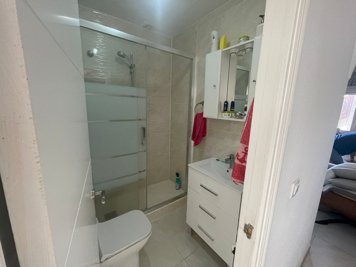 1 Bed Townhouse for sale in Guardamar Del Segura Costa Blanca, Alicante, Spain