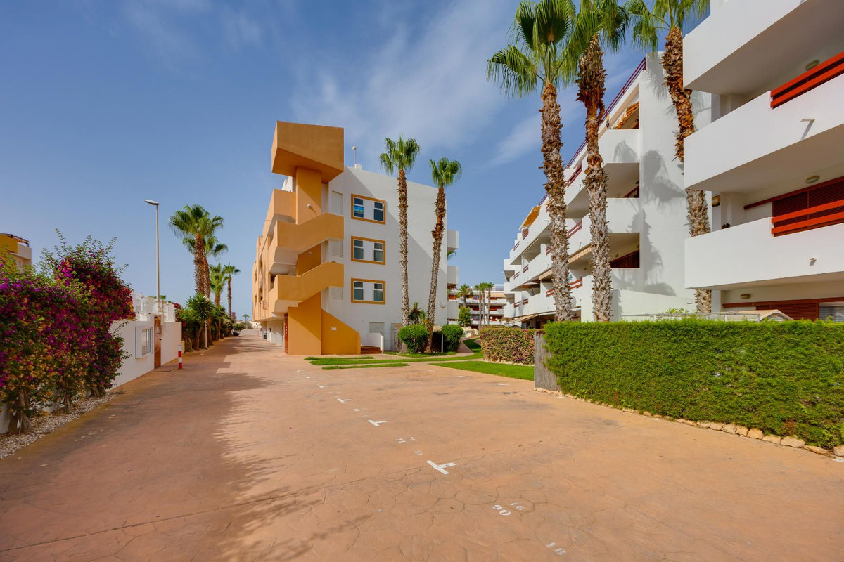 2 Bed Apartment for sale in Orihuela Costa Costa Blanca, Alicante, Spain