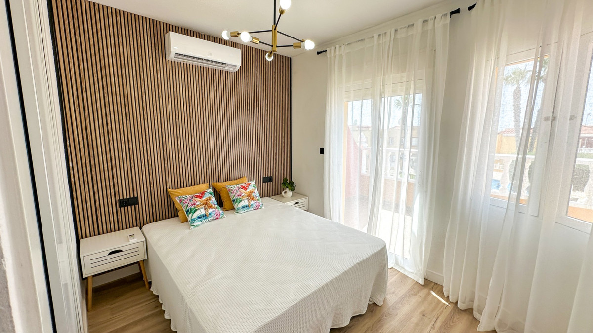 2 Bed Townhouse for sale in La Regia Costa Blanca, Alicante, Spain