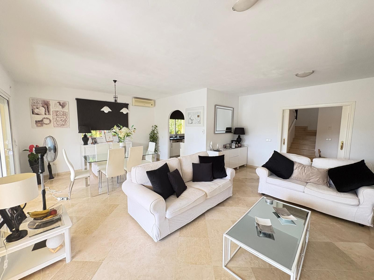 Se vende Pareada de 3 dormitorios en Costa Del Sol, Málaga, España