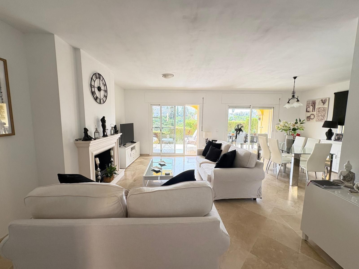 Se vende Pareada de 3 dormitorios en Costa Del Sol, Málaga, España