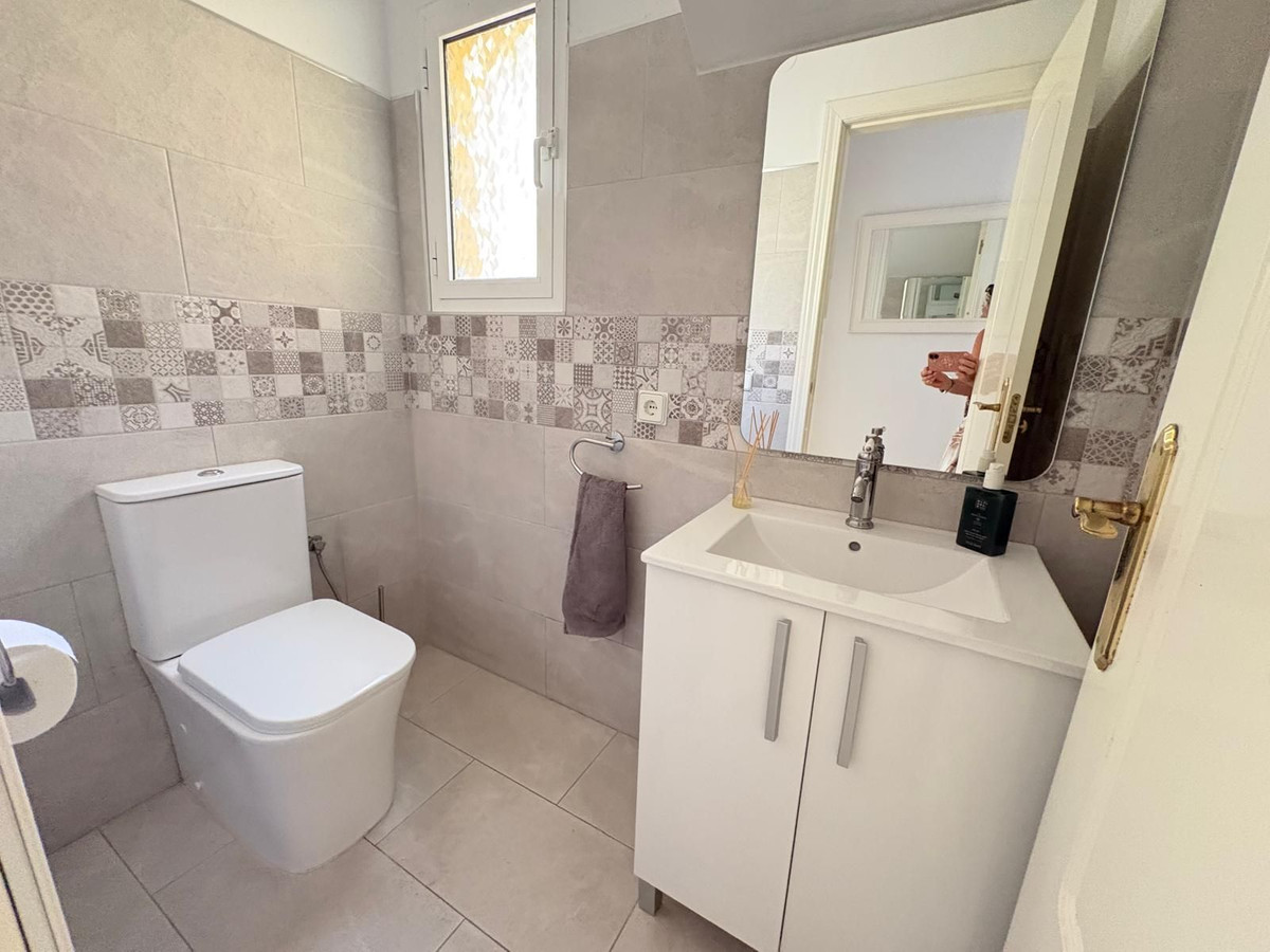 Se vende Pareada de 3 dormitorios en Costa Del Sol, Málaga, España
