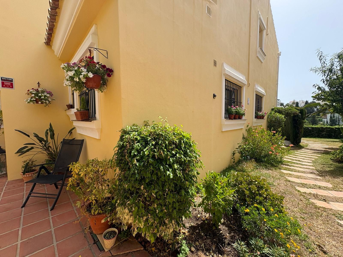 Se vende Pareada de 3 dormitorios en Costa Del Sol, Málaga, España