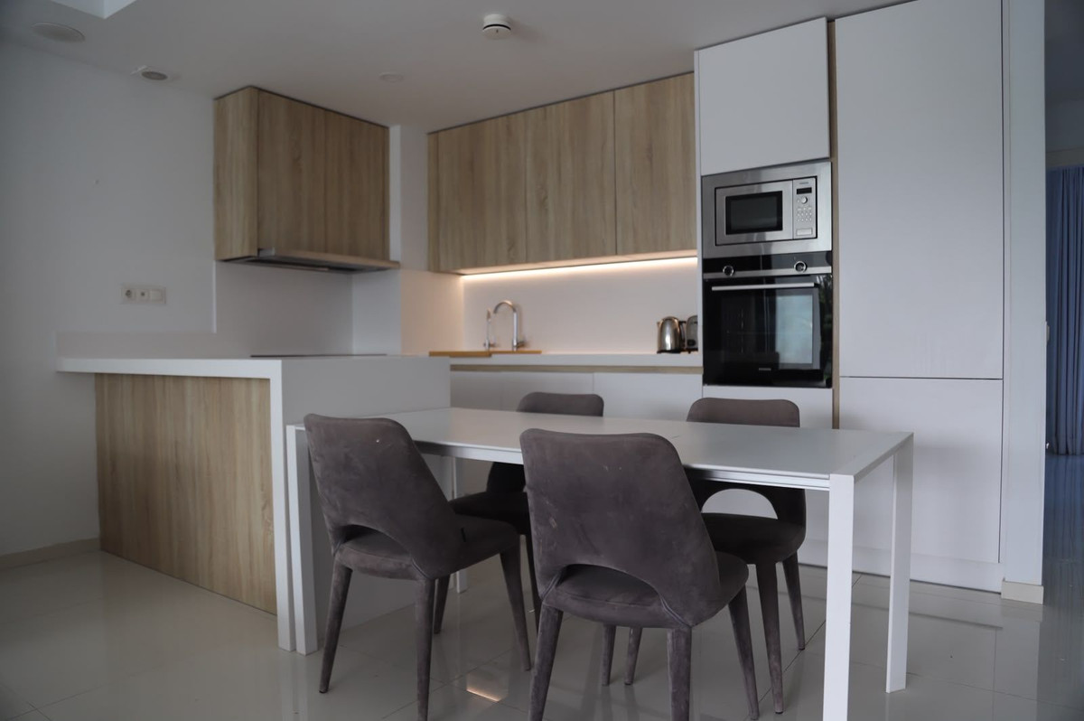 3 Bed Apartment for sale in Atalaya Costa Del Sol, Málaga, Spain