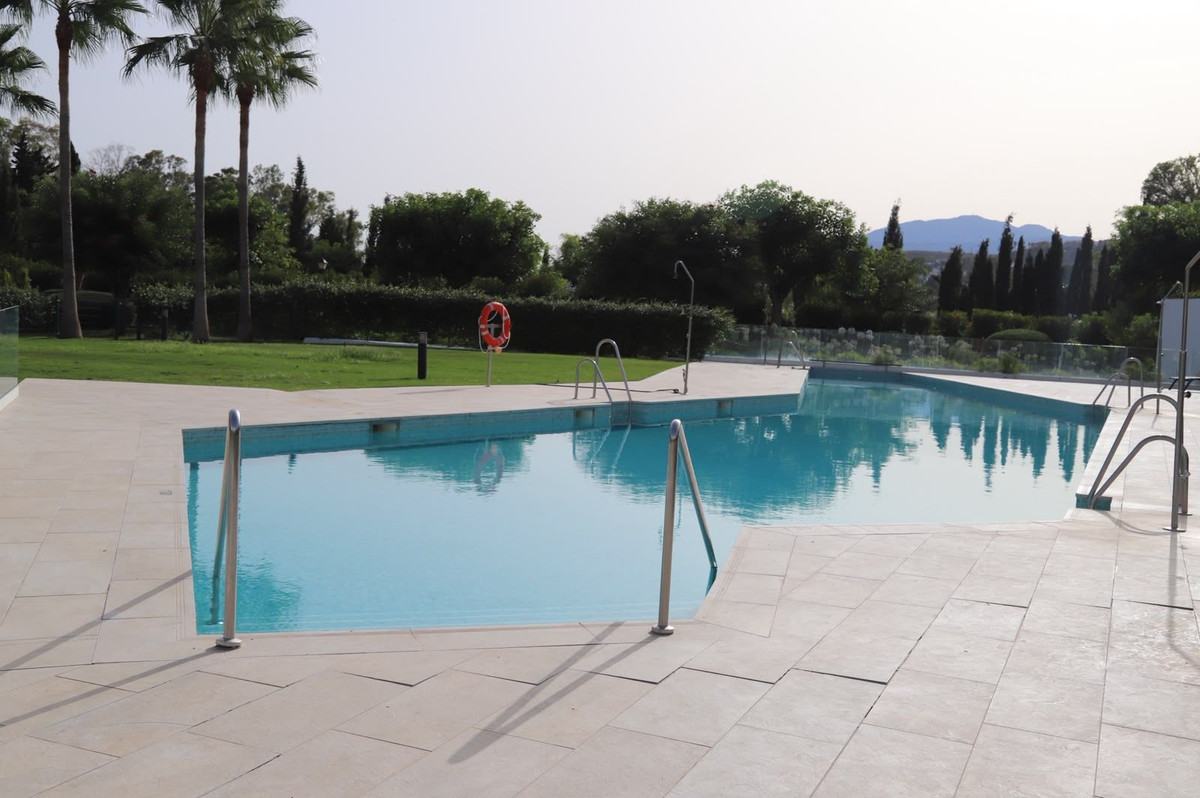 3 Bed Apartment for sale in Atalaya Costa Del Sol, Málaga, Spain