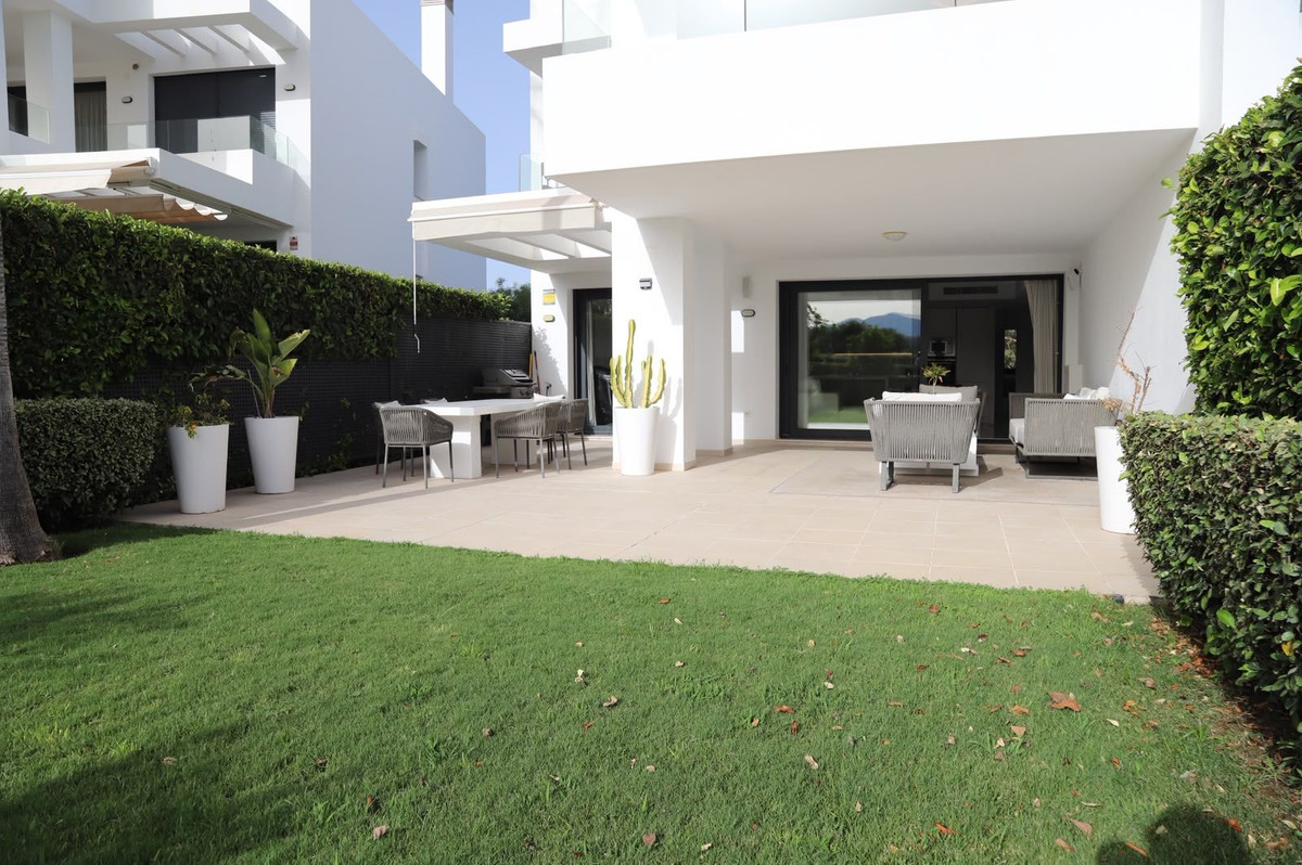 3 Bed Apartment for sale in Atalaya Costa Del Sol, Málaga, Spain