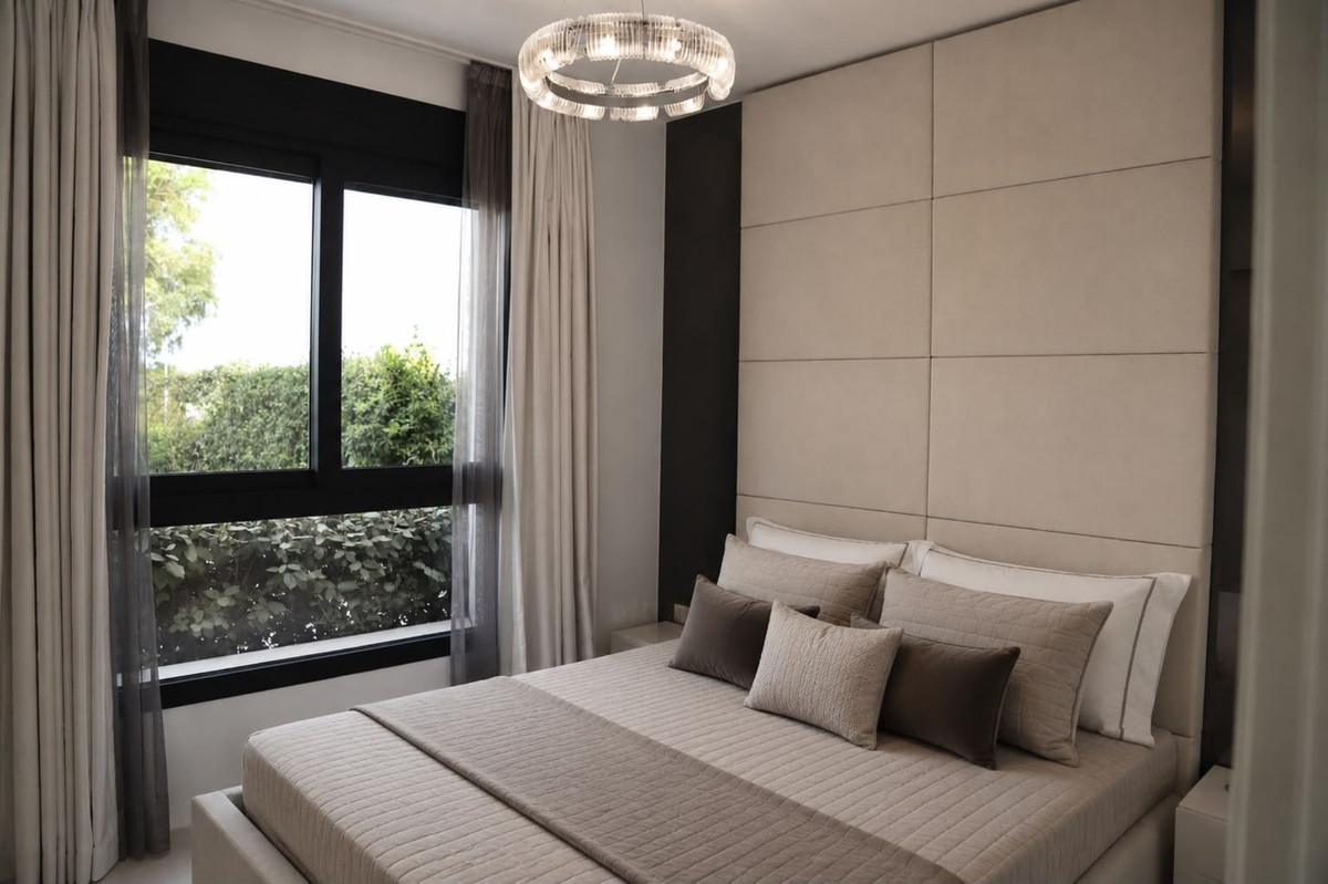 3 Bed Apartment for sale in Atalaya Costa Del Sol, Málaga, Spain