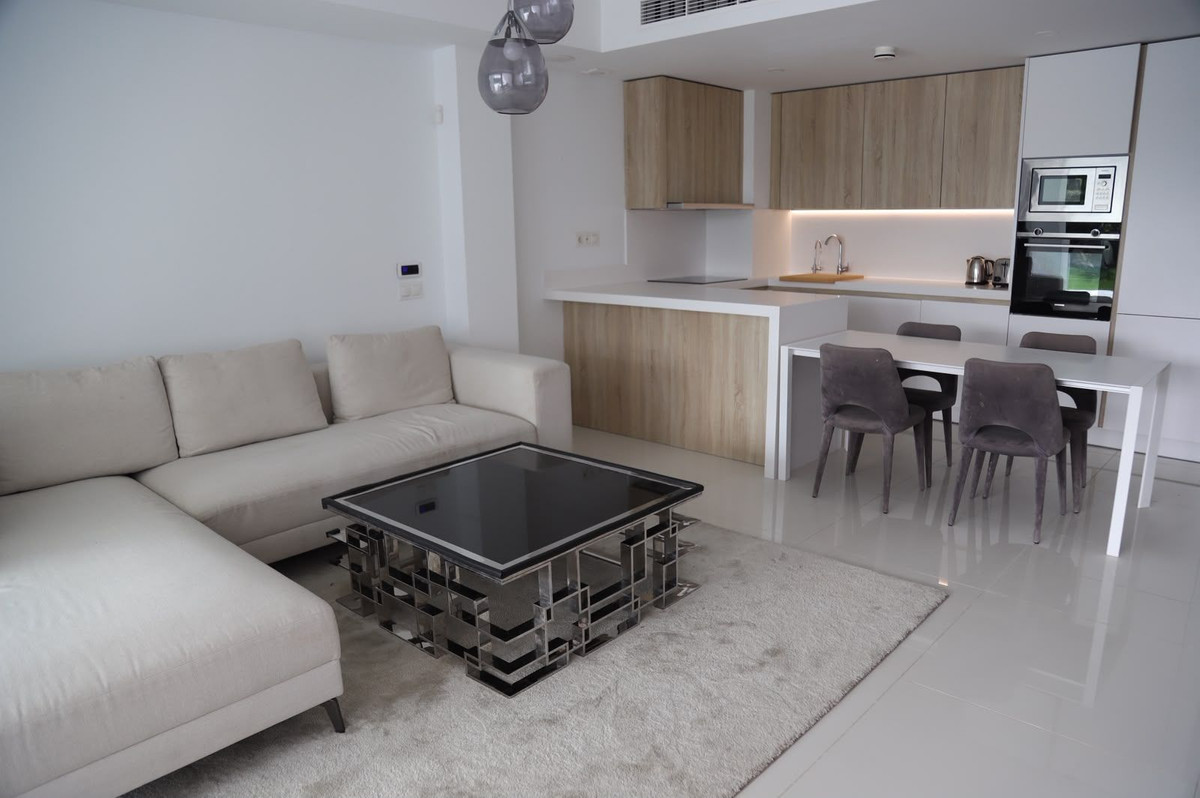 3 Bed Apartment for sale in Atalaya Costa Del Sol, Málaga, Spain
