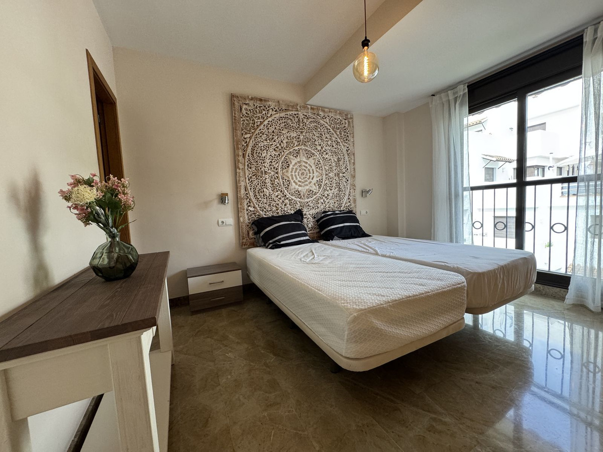 2 Bed Apartment for sale in Estepona Costa Del Sol, Málaga, Spain