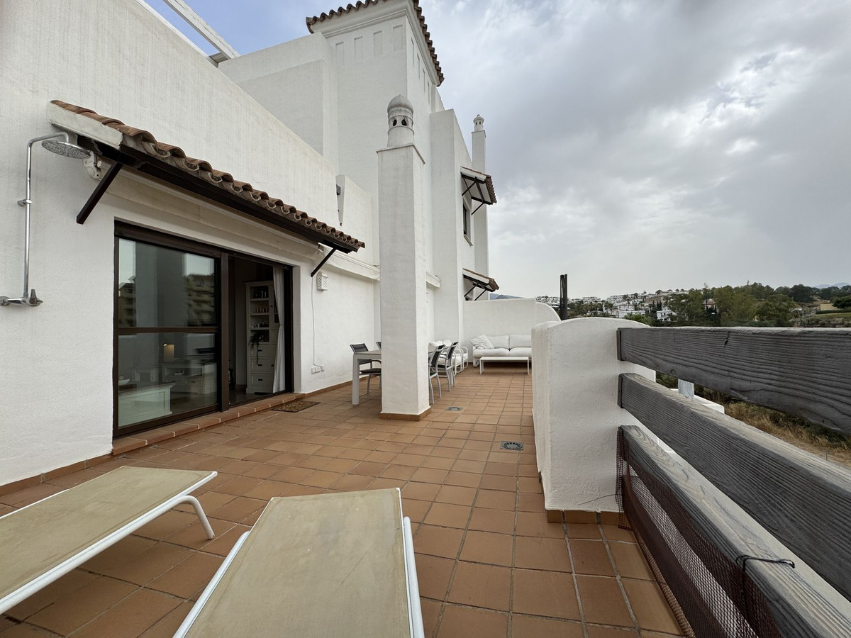 2 Bed Apartment for sale in Estepona Costa Del Sol, Málaga, Spain