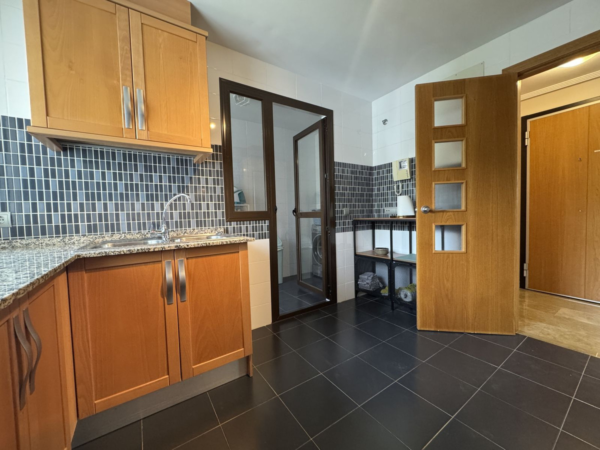 2 Bed Apartment for sale in Estepona Costa Del Sol, Málaga, Spain